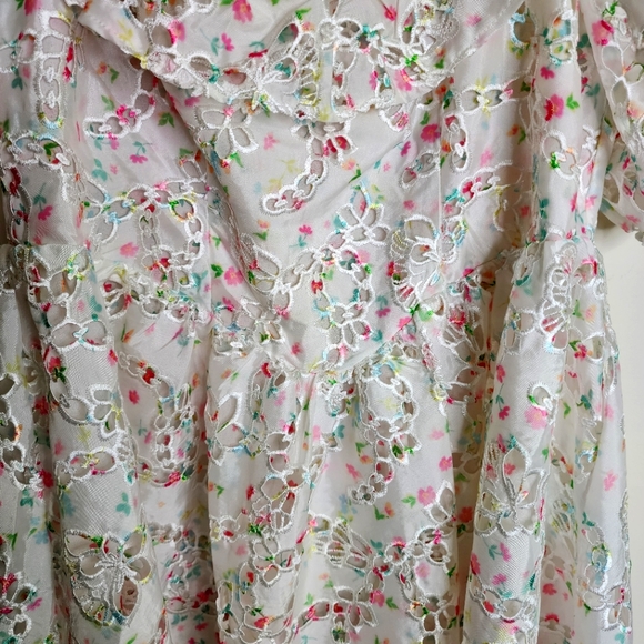 For Love & Lemons Magnolia Floral Lasercut Puff Sleeve Mini Dress Large Feminine - Picture 10 of 16